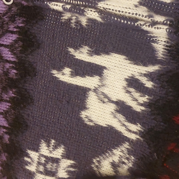 2/$15 Kids Hand-Made Alpaca Sweater PLEASE READ DESCRIPTION - Picture 2 of 5